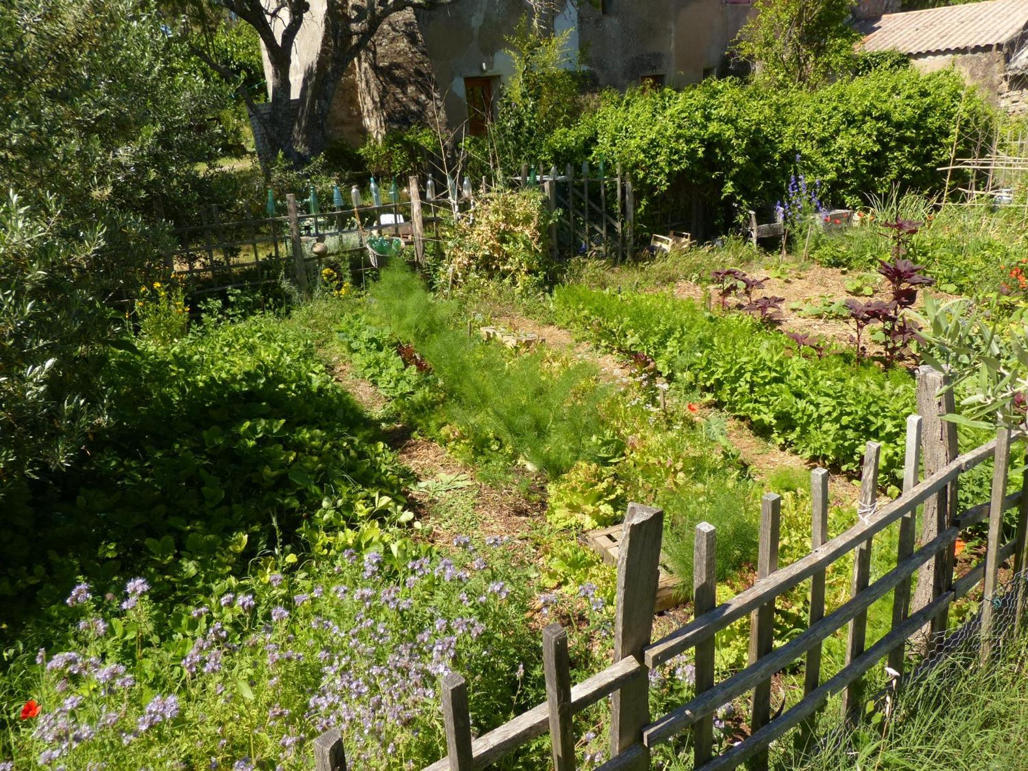 Le Deffend Vieux Trets Exterior foto